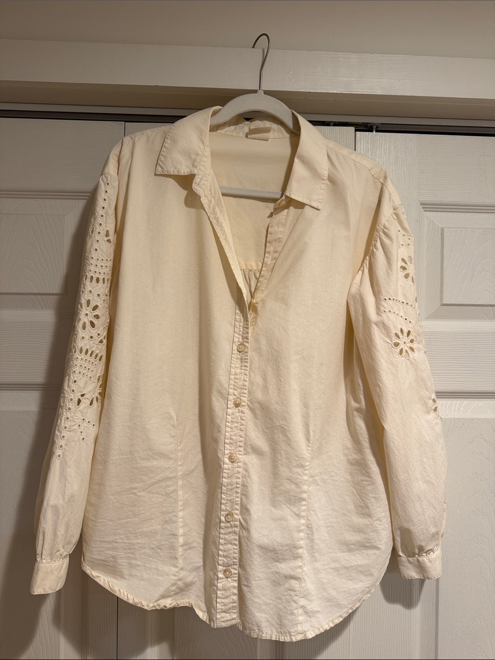 Women’s Anthropologie Cream Button-Up Shirt with Eyelet Sleeves - Size Large